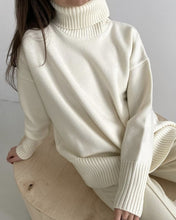 Load image into Gallery viewer, Hirsionsan Turtle Neck Cashmere Winter Sweater Women 2021 Elegant Thick Warm Female Knitted Pullover Loose Basic Knitwear Jumper